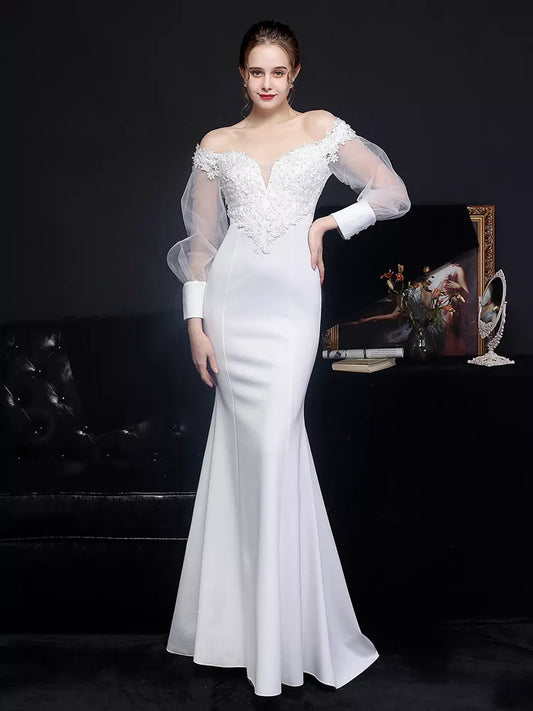 Elegant Satin Appliques Beading Wedding Dress