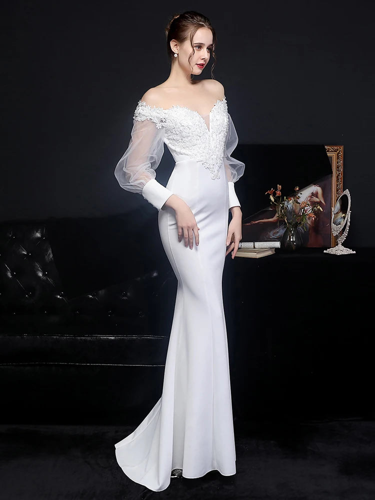 Elegant Satin Appliques Beading Wedding Dress