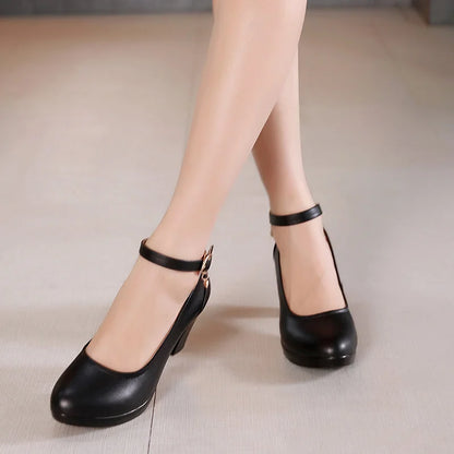 Fashion Round Toe Genuine Leather Pump