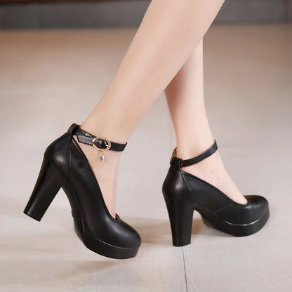 Fashion Round Toe Genuine Leather Pump