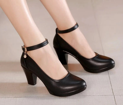 Fashion Round Toe Genuine Leather Pump