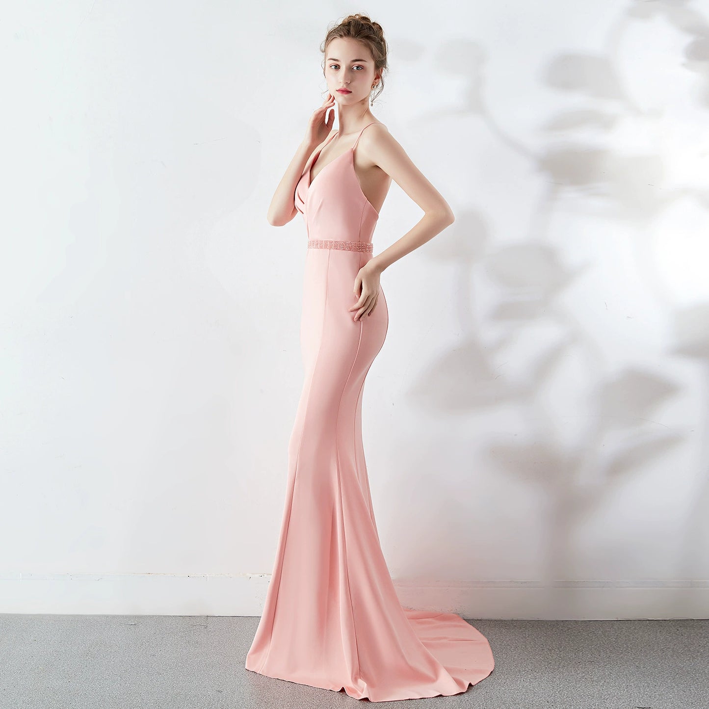 Trailing Slim-Fit Sheath Host Party Evening Dress