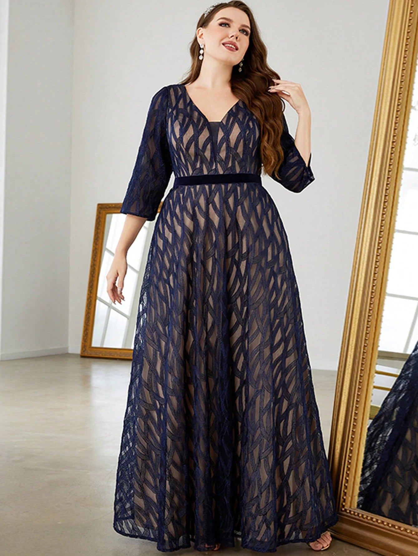 V-neck lace embroidered mid-long sleeve Party dress