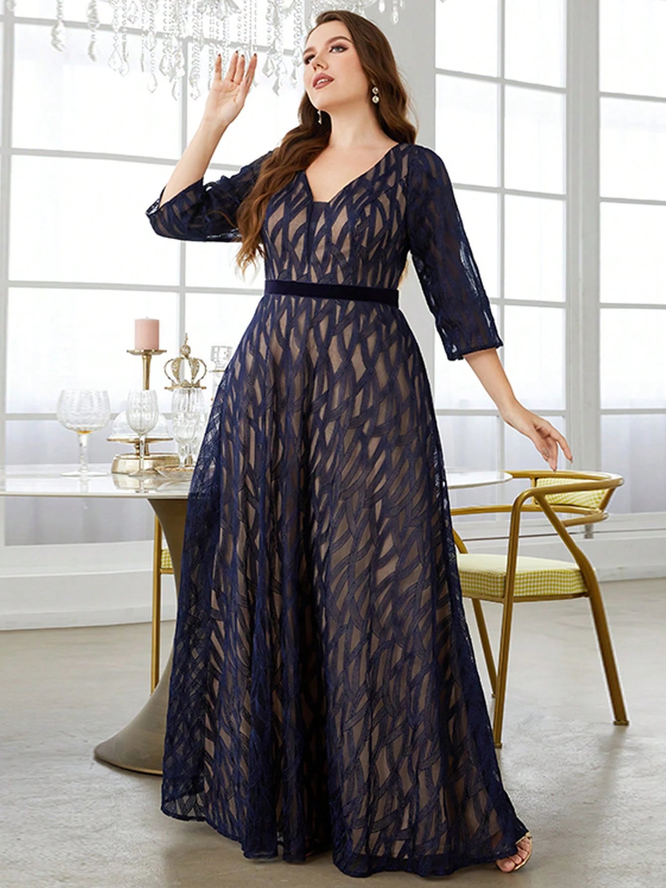 V-neck lace embroidered mid-long sleeve Party dress