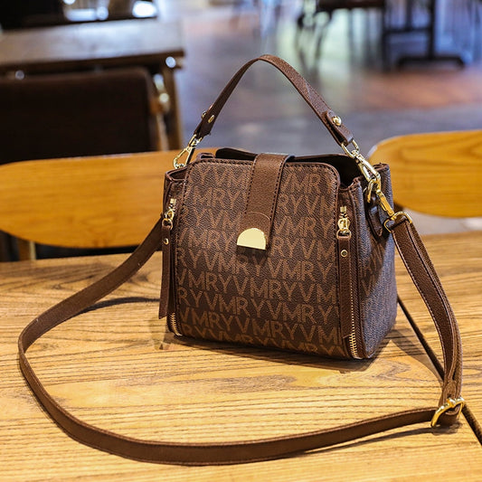 Short Handles Shoulder Crossbody Interior Slot Pocket Fashion And Luxury Handbags