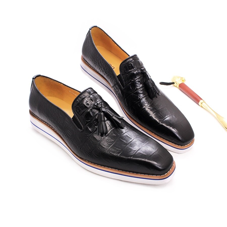 Genuine Leather Flat Tassel Crocodile Pattern Leather Shoes